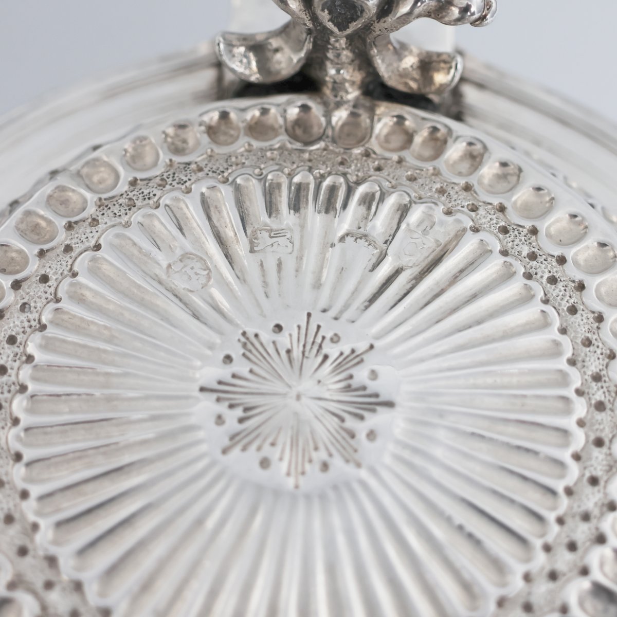 Tankard in argento sterling Carlo II, John Ruslen, Londra, 1680-photo-4