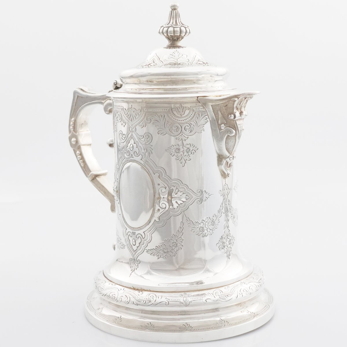 Versatoio con coperchio in argento, Regina Vittoria, Samuel Smily Goldsmiths, Londra, 1868-photo-3
