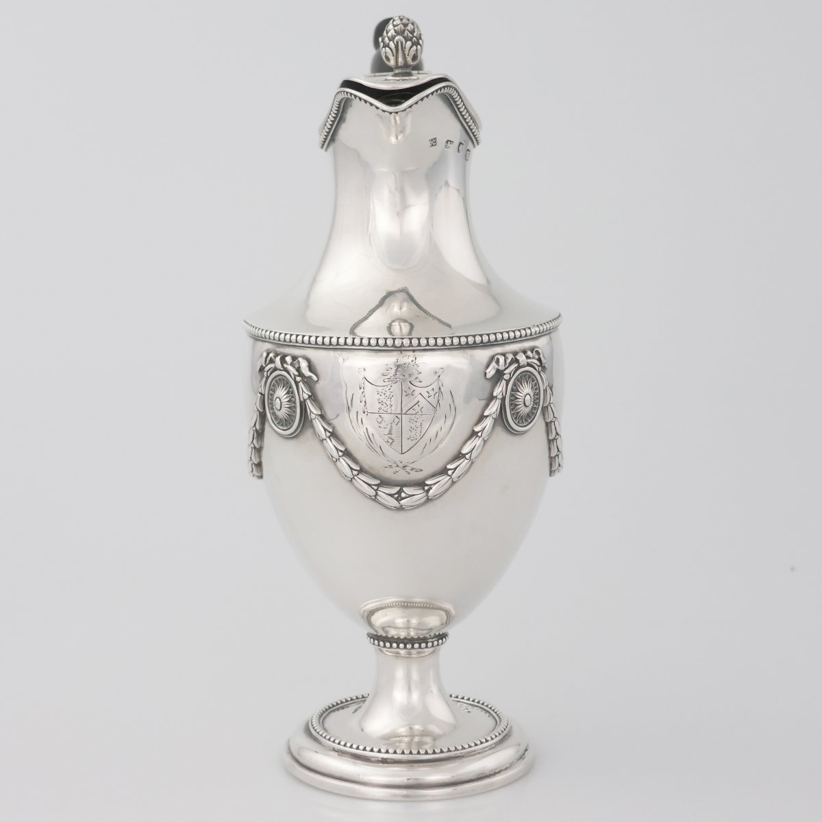 Cioccolatiera in argento sterling Giorgio II, Sebastian & James Crespell, Londra, 1774-photo-3