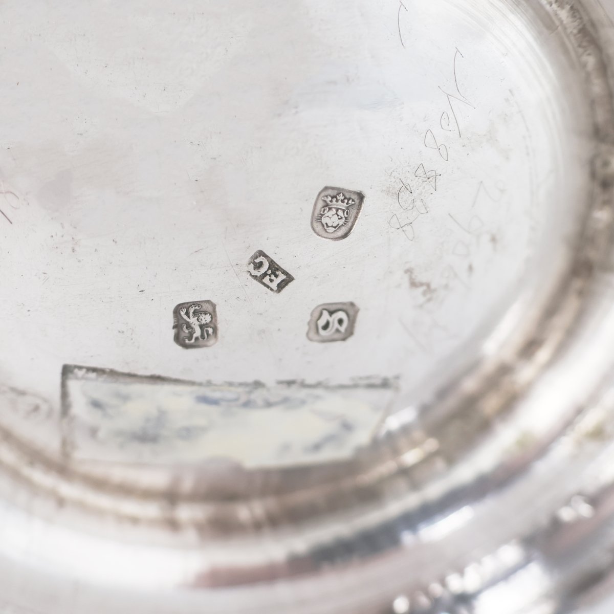 Tankard in argento sterling Giorgio III, Francis Crump, Londra, 1773-photo-2