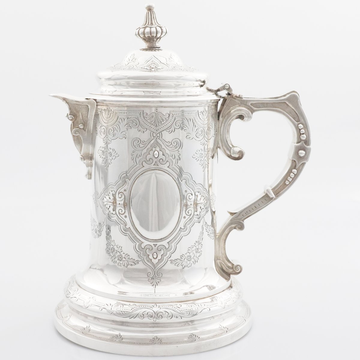 Versatoio con coperchio in argento, Regina Vittoria, Samuel Smily Goldsmiths, Londra, 1868