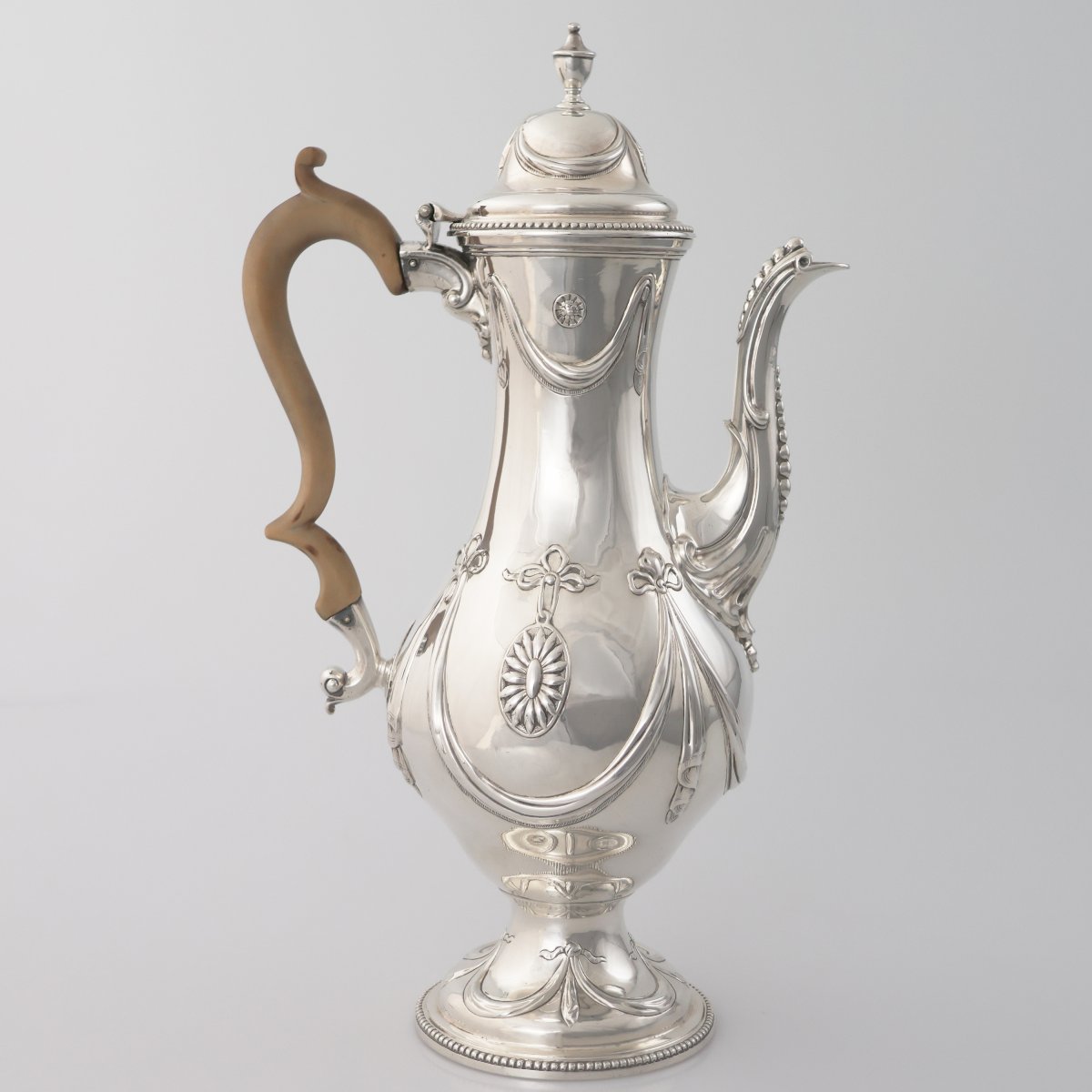 Caffettiera in argento sterling Giorgio III, William Cripps, Londra, 1776