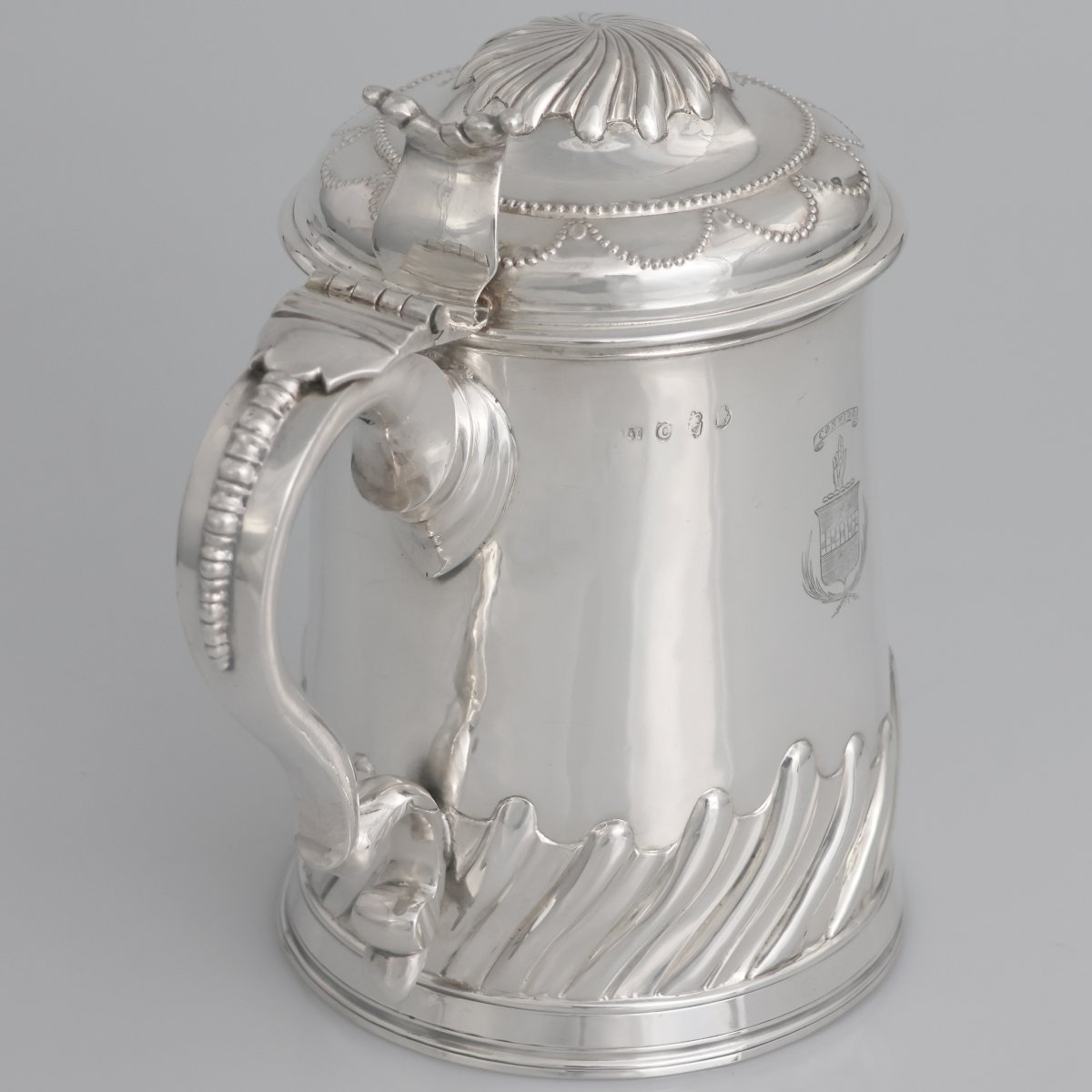 Tankard in argento sterling Giorgio III, Joseph Jackson, Dublino, 1775-photo-3