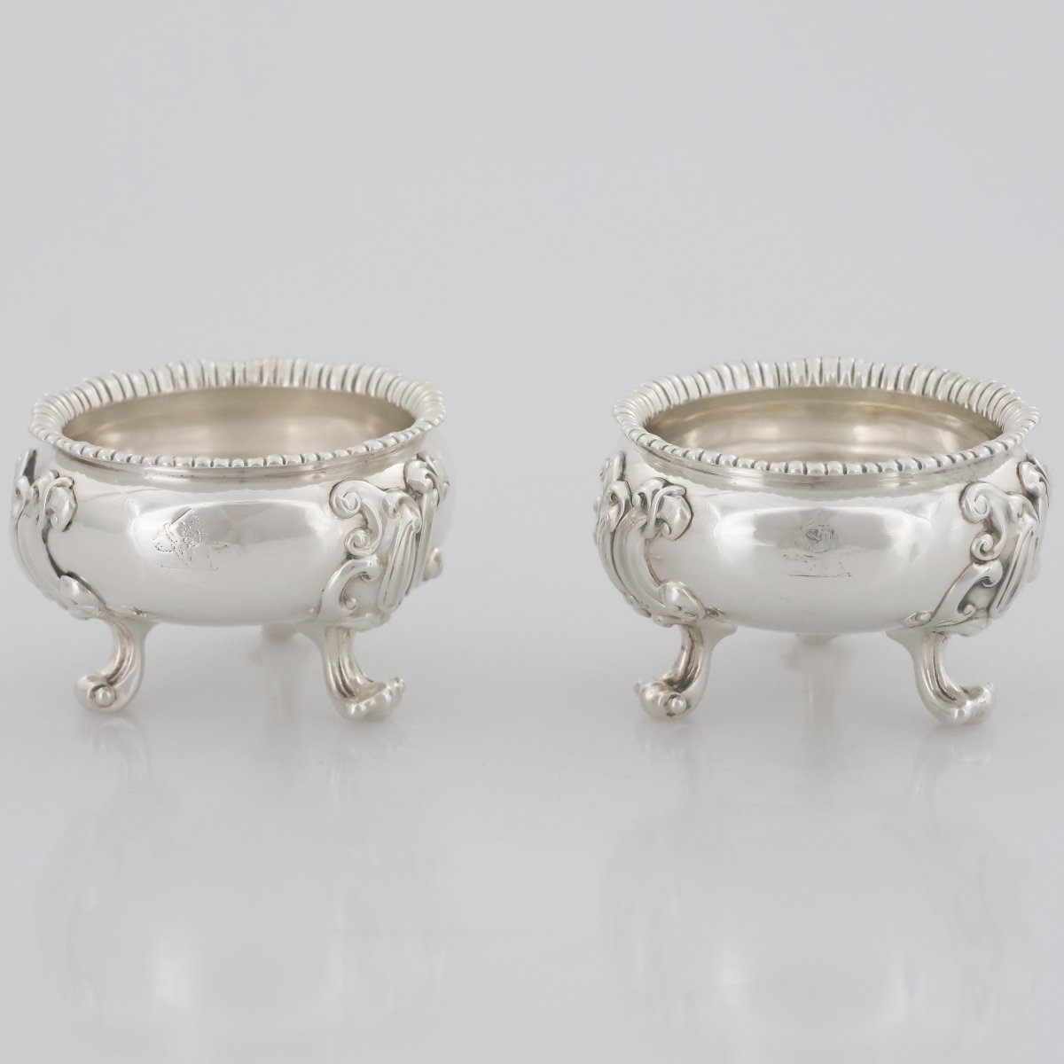 Coppia di saliere in argento sterling Giorgio IV, Paul Storr, Londra, 1820