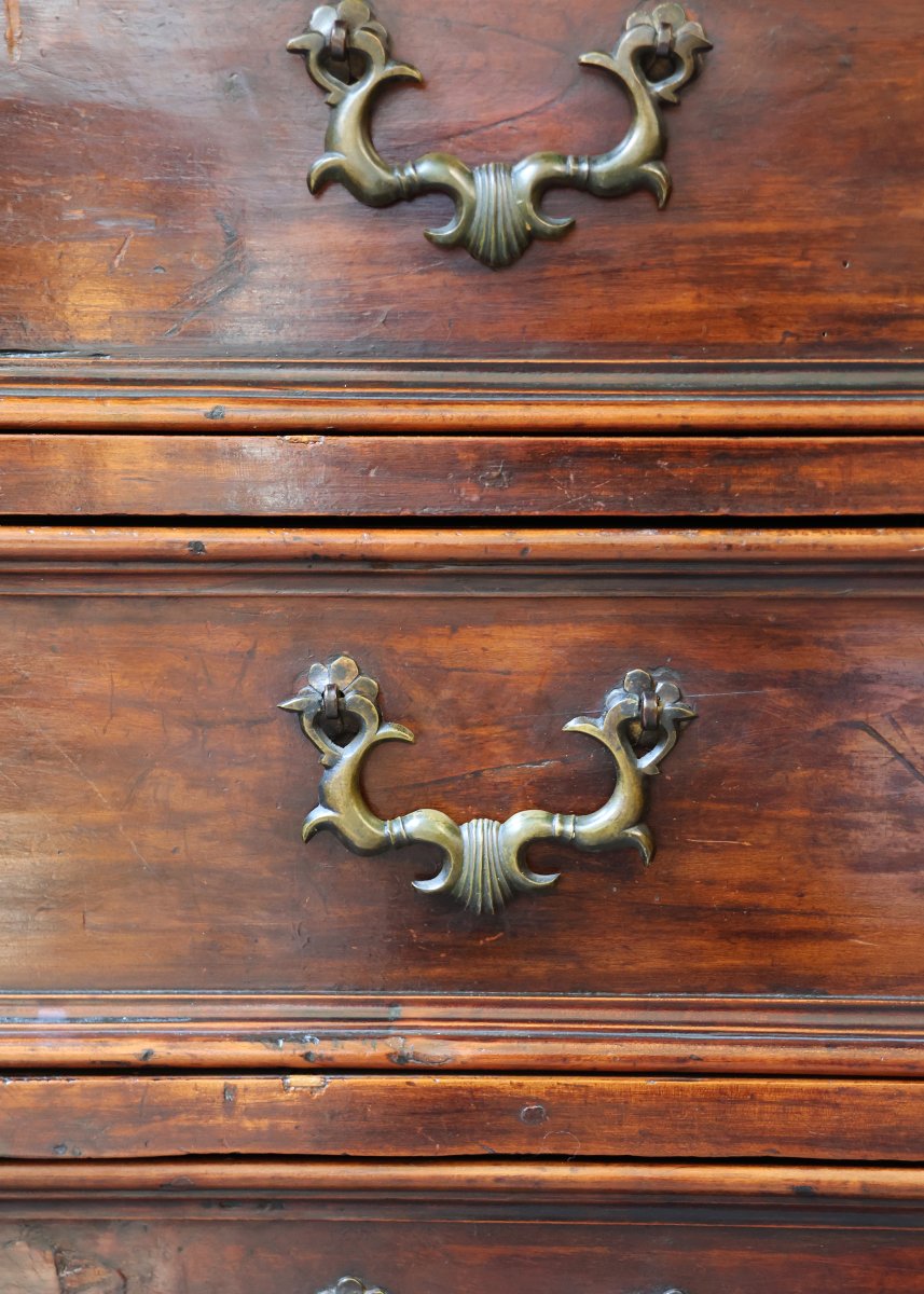 Canterano in legno di noce a tre cassetti con "secreter". Bologna, XVII secolo-photo-1