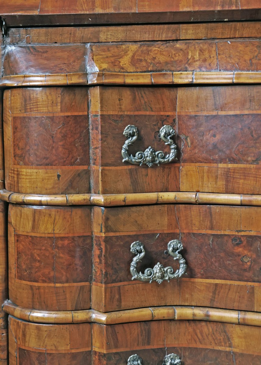 Piccolo trumeau lastronato in legno e radica di noce, Veneto XVIII secolo-photo-3
