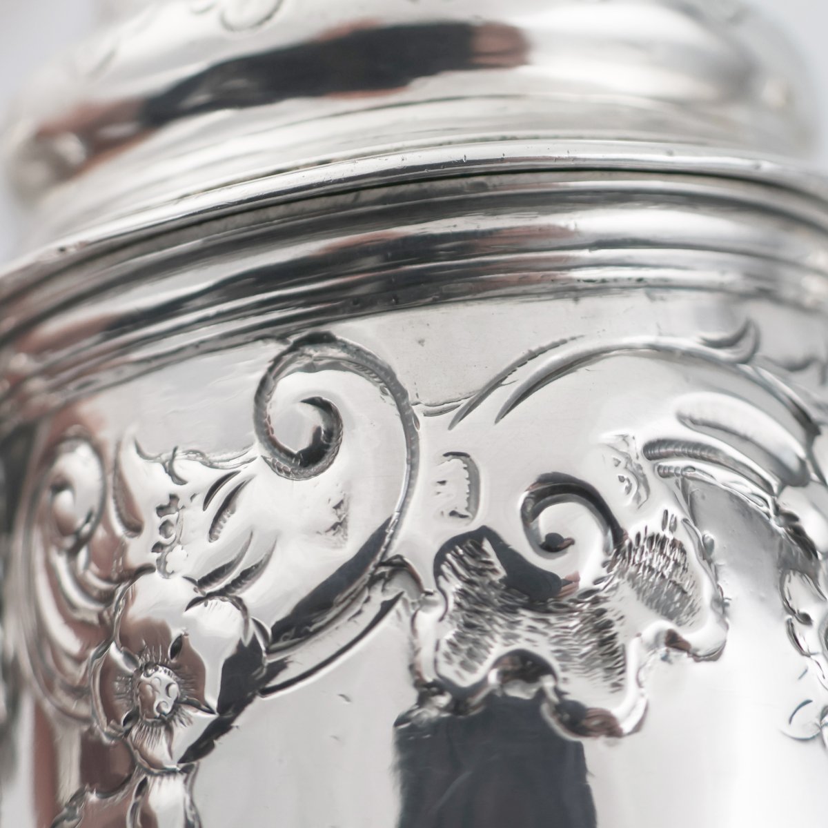 Caffettiera in argento Britannia Regina Anna, James Chadwick?, Londra, 1703-photo-4