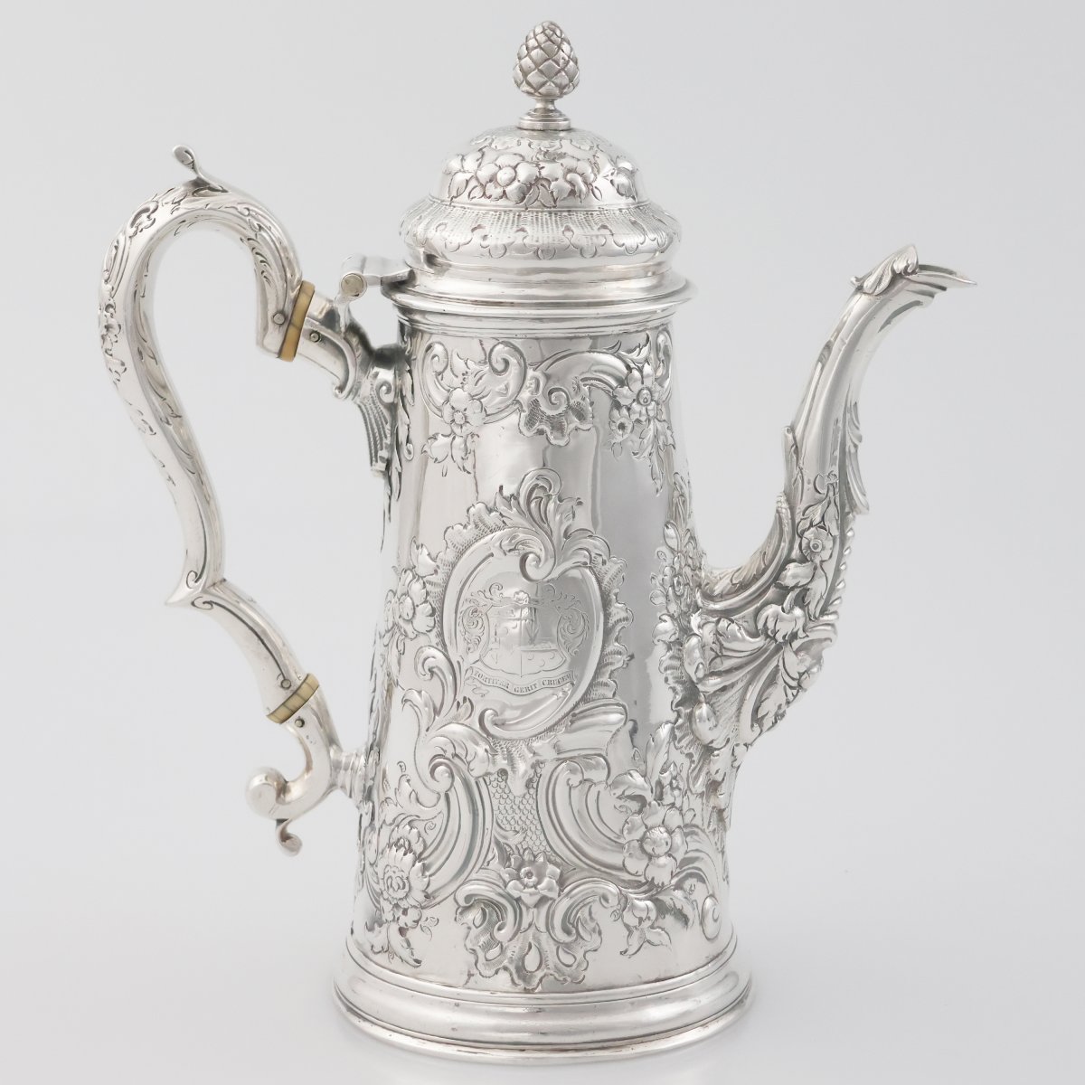 Caffettiera in argento Britannia Regina Anna, James Chadwick?, Londra, 1703