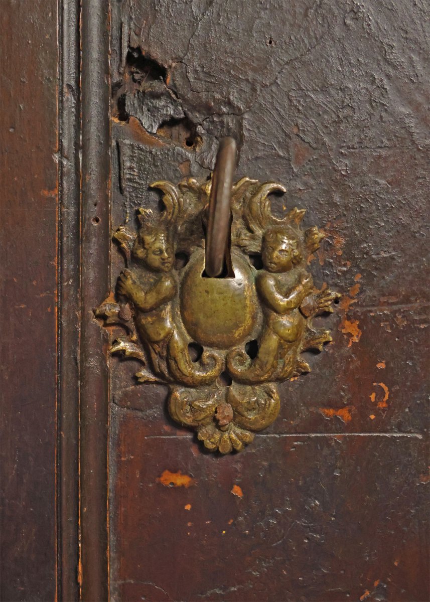 Doppio corpo in legno e radica di noce. Lombardia, XVII secolo-photo-2