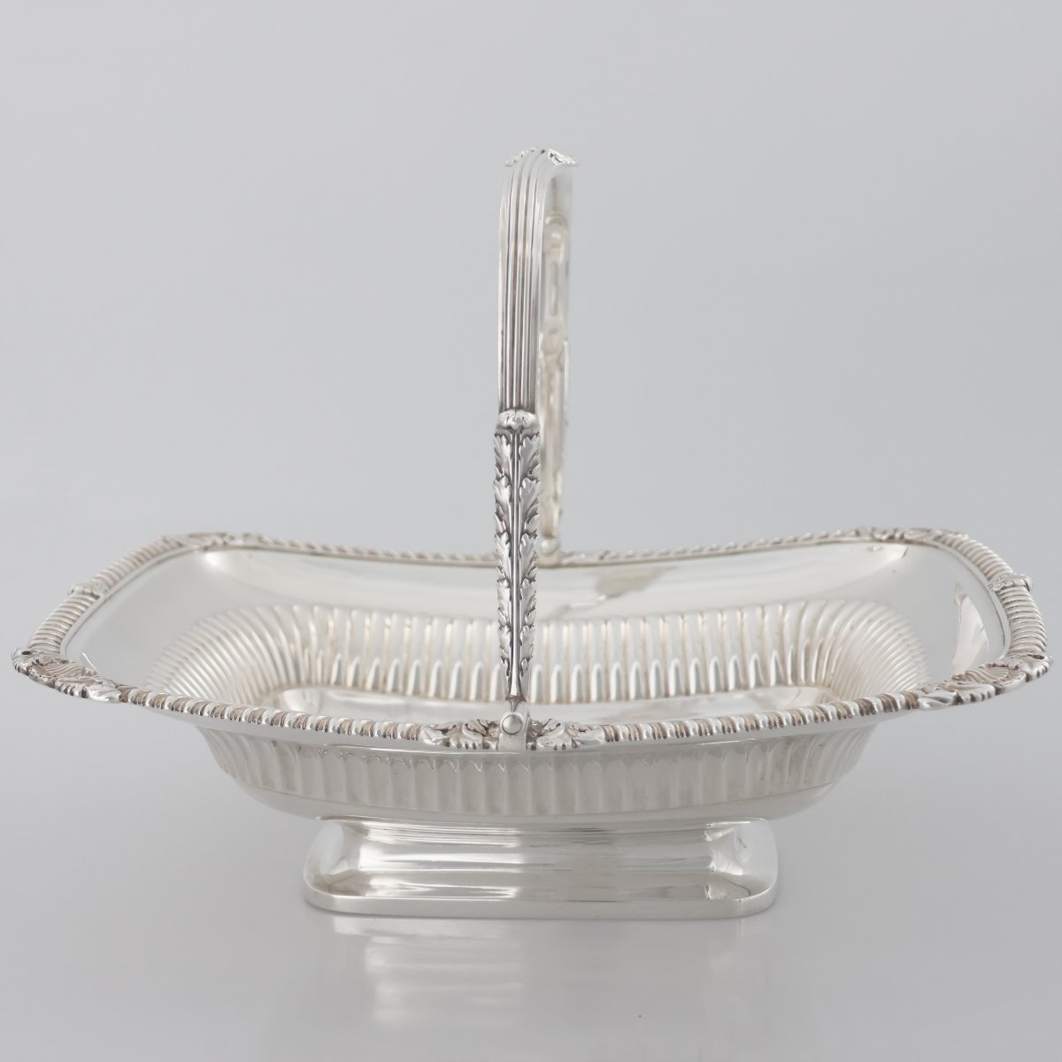 Cesto in argento sterling Giorgio III, Paul Storr, Londra, 1818-photo-3