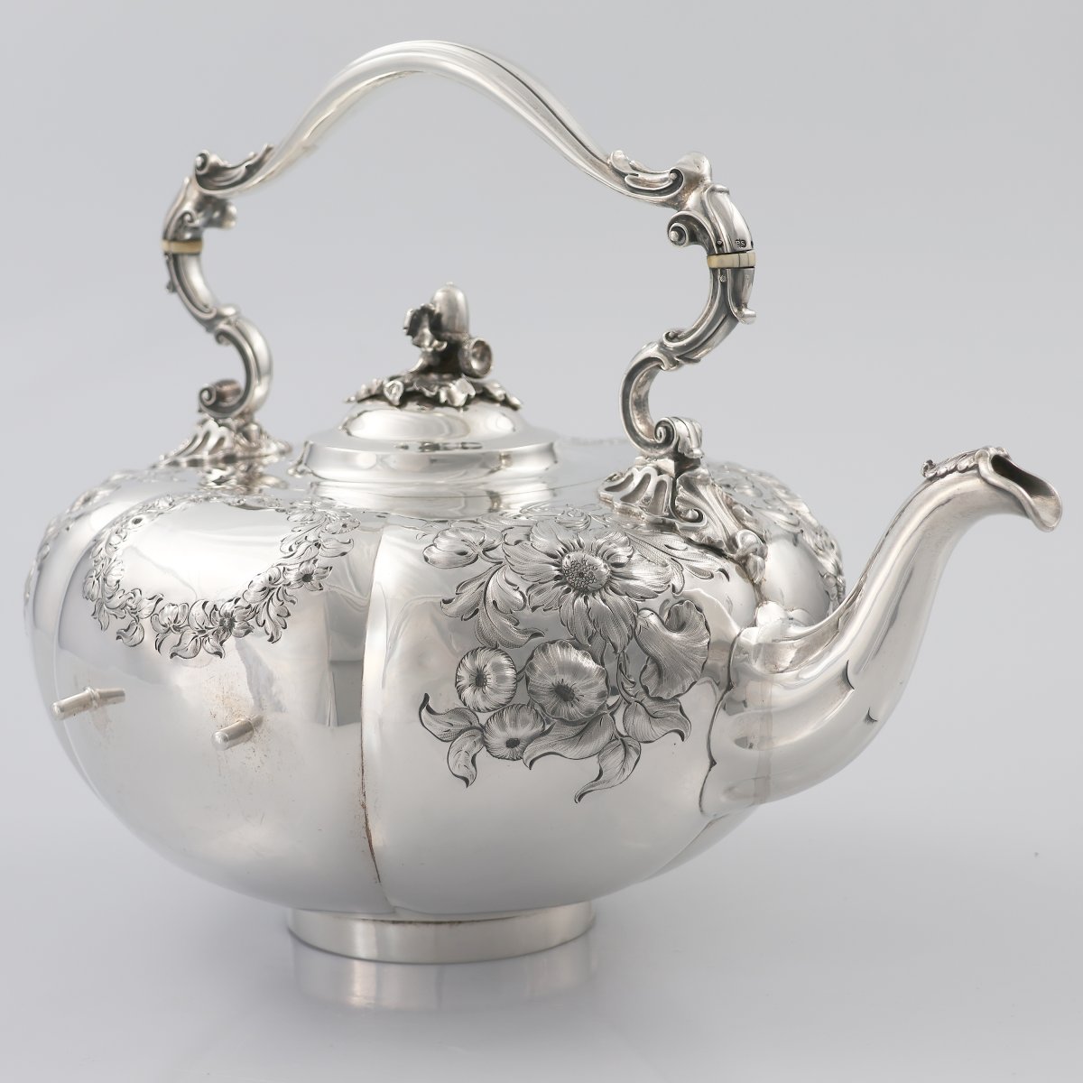 Bollitore in argento sterling Guglielmo IV, Paul Storr for Storr & Mortimer, Londra, 1837-photo-1