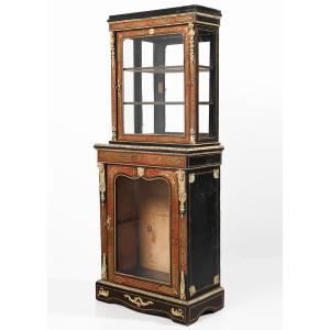 Vetrina a doppio corpo in legno ebanizzato, decorazione alla maniera di Boulle, Francia, XIX se