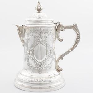 Versatoio con coperchio in argento, Regina Vittoria, Samuel Smily Goldsmiths, Londra, 1868