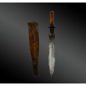 Short Sword Called "ntsakh" Or "fa" - Fang Culture, Gabon - First Half Of The 20th Century