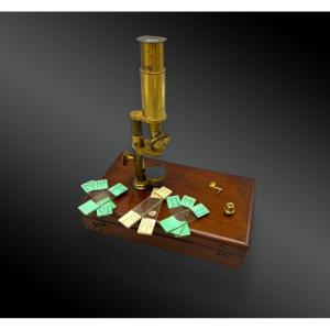 Achromatic Travel Microscope, In Support Case. France Around 1900.