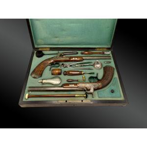 Box Containing A Pair Of Pistols Signed Lassence – Ronge A Liege Belgium – 19th Century