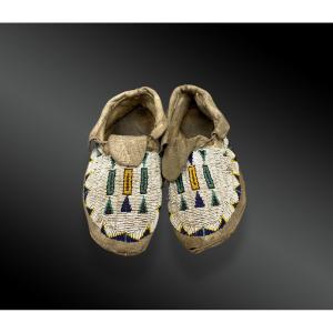 Pair Of Native American Mission Moccasins, North America, Late 19th, Early 20th Century
