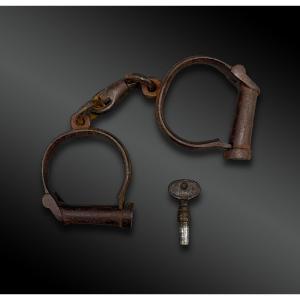 Pair Of Handcuffs Or Sharks - United States - 19th Century