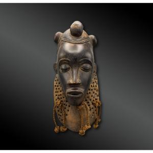 Female Mask Called Kpwan - Baoulé Culture, Ivory Coast - First Half Of The 20th Century