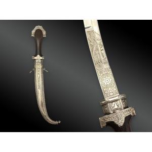 Moroccan Dagger, Known As "koumya", In Solid Silver, Engraved Blade