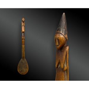 Spoon Depicting A Maternity Center Tsonga Culture, Nguni, South Africa