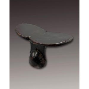 Neck Support - Banio (me'en) Tishana, Ethiopia - Late 19th – Early 20th Century