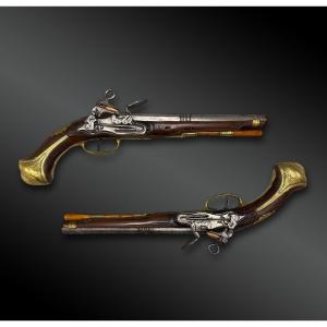 Pair Of Silex Pistols Marked Ripoll Aux Bassinets - Spain - 18th Century