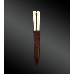 Pair Of Travel Knives - France - Late 19th Century 