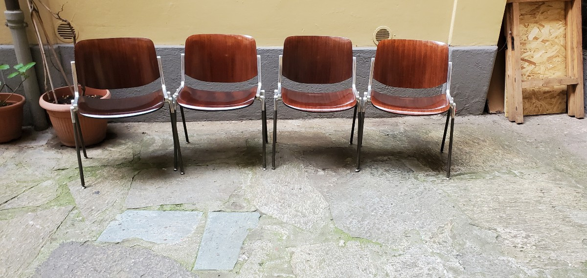 4 Sedie Anonima Castelli design Giancarlo Piretti anni 1970 , 