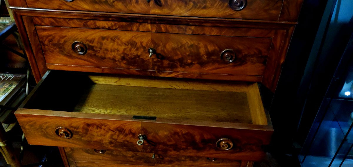 Mobile a 8 cassetti epoca 1850 di manifattura francese in legno di mogano cubano .-photo-2