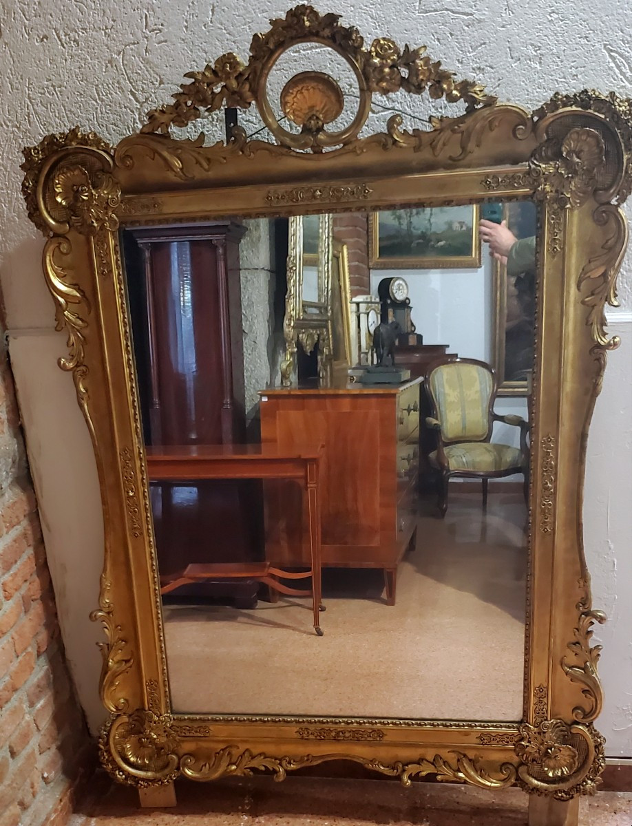Specchiera in legno dorato epoca 1850  Luigi Filippo manifattura Francese .