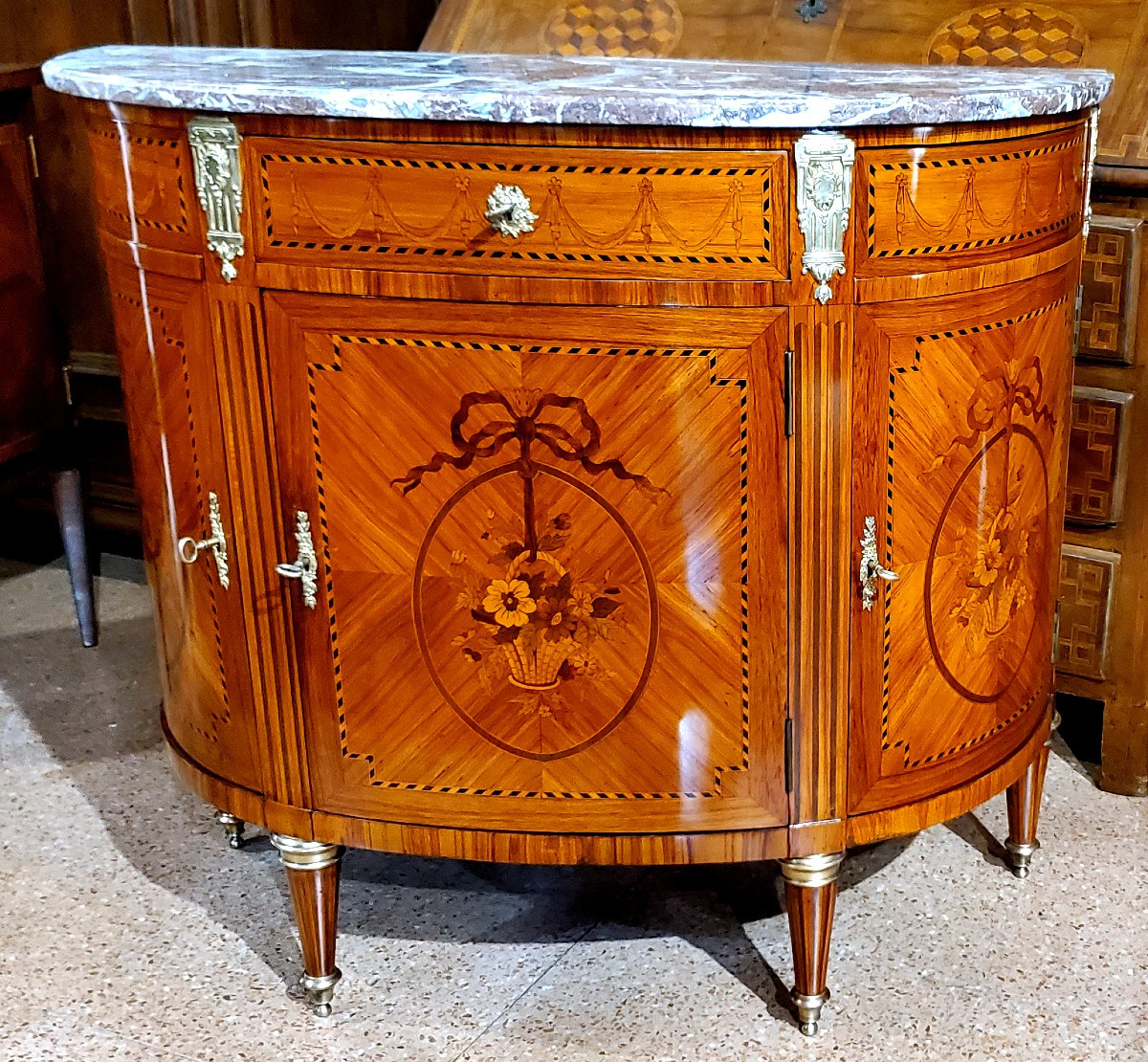 Mobile mezza luna  Napoleone III in legno  rosa , palissandro chiaro 