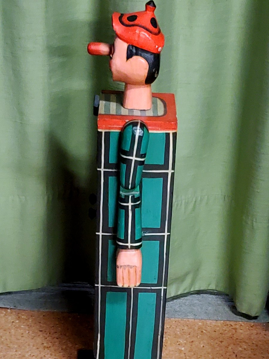 Pinocchio in legno , con mobiletto ,manifattura Italiana epoca 1940 circa -photo-3