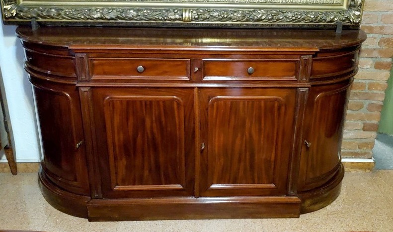 Antica credenza Luigi Filippo epoca 1850 (circa) in legno di mogano cubano.
