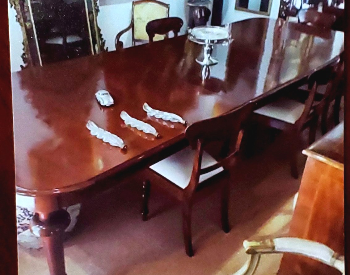 Tavolo Inglese Vittoriano ,in legno di mogano . Questo Tavole è allungabile a piacimento -photo-1