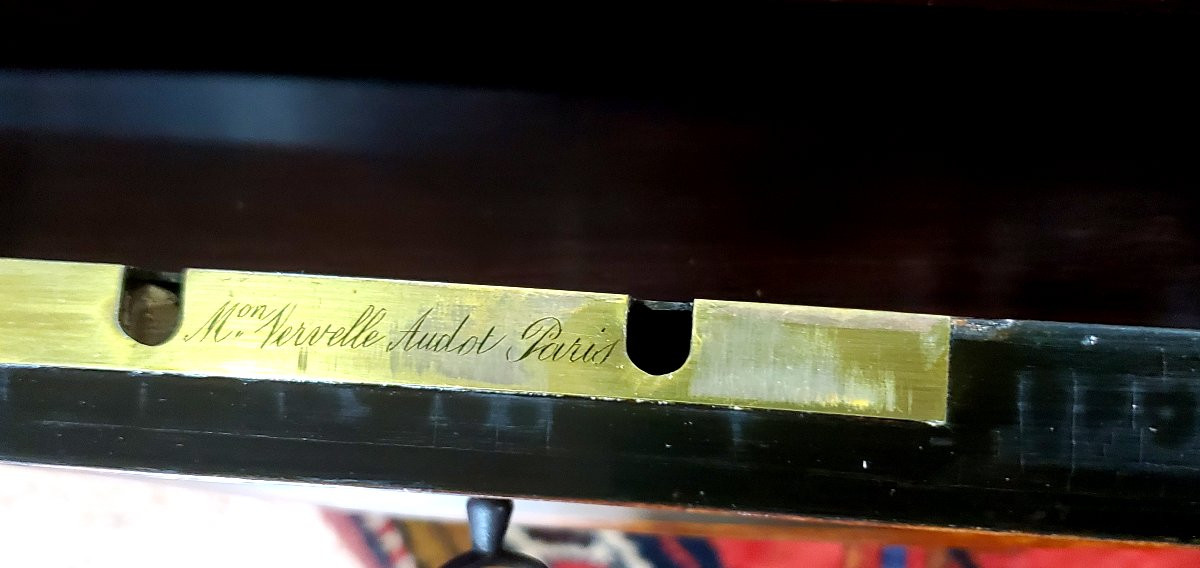 Tavolino Napoleone III firmato Vervelle Parigi  in radica di tuja-photo-5