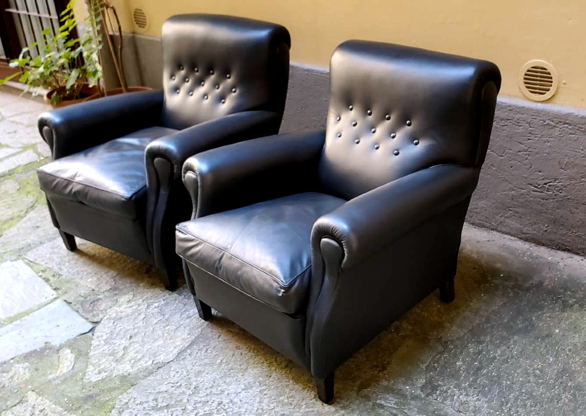 2 poltrone 1 pouf , Frau anni 1970 ,in vera pelle nera -photo-7