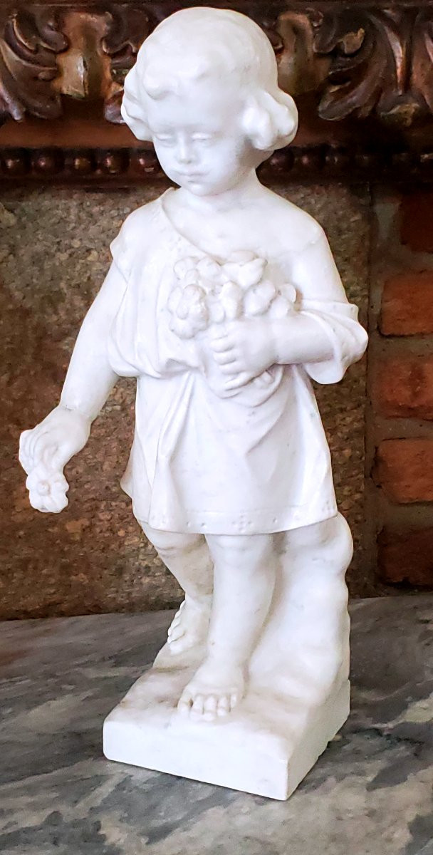 Antica scultura in marmo bianco  raffigurante bambina con fiori in mano ,epoca 1850 -photo-6