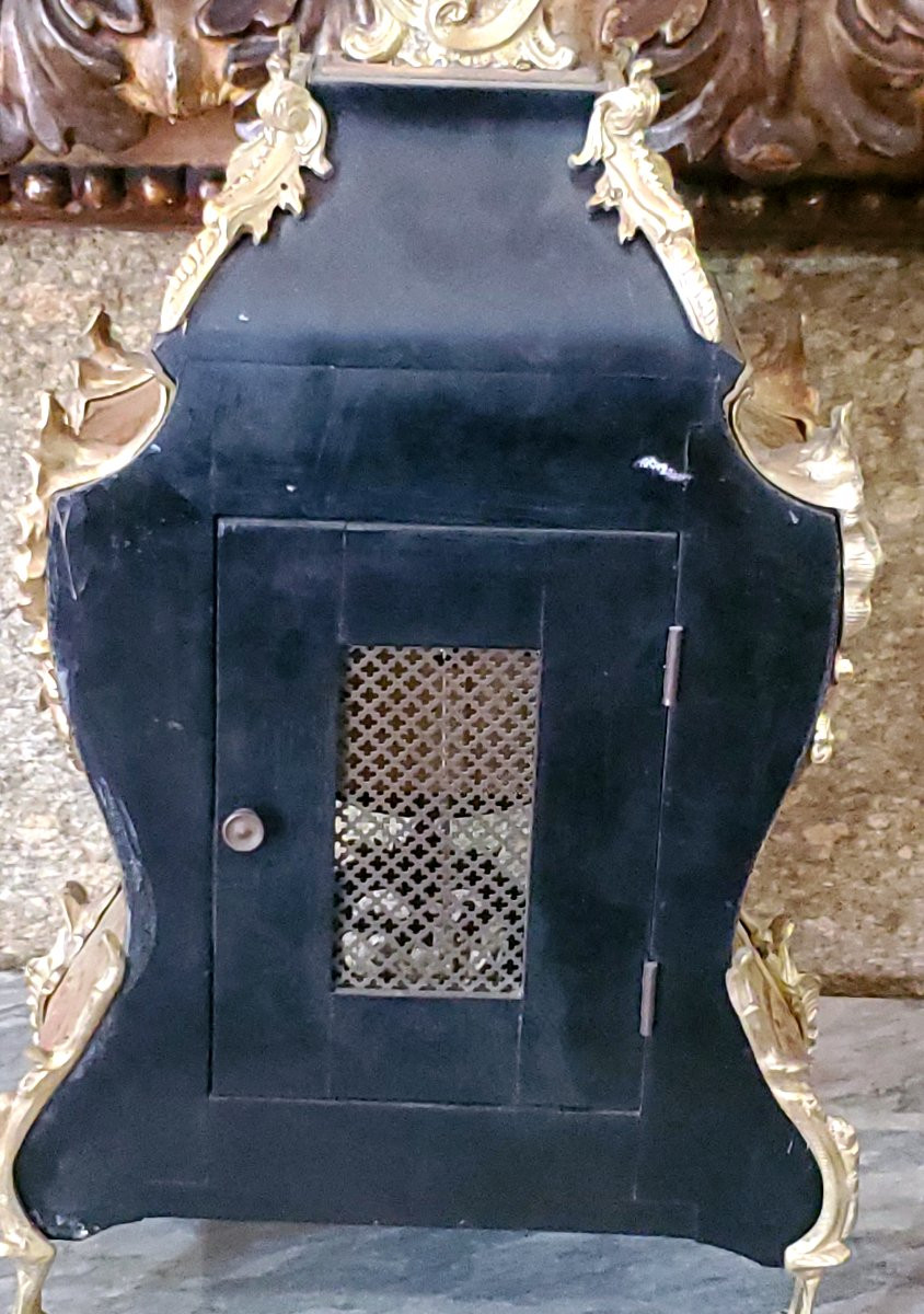Orologio Boulle stile Luigi xv ,cassa in legno rivestita con decori in ottone inseriti in lacca-photo-4
