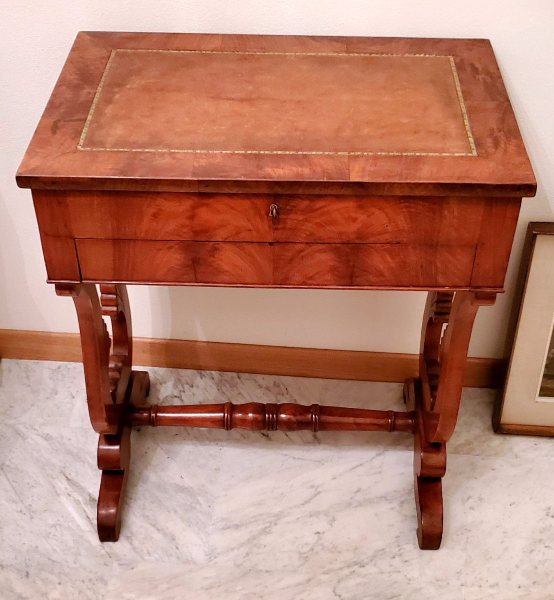 Antico Tavolino epoca Carlo x (1830 circa)  manifattura Italiana (Piemonte)