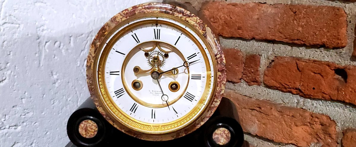 Antico Orologio interamente  in Marmi policromi  epoca fine 1800 ,quadrante smaltato -photo-2