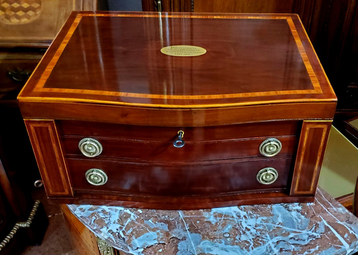 scatola in legno di mogano 48x34 cm h22 cm   ,intarsiata in legno di palissandro  rosa e bosso -photo-4