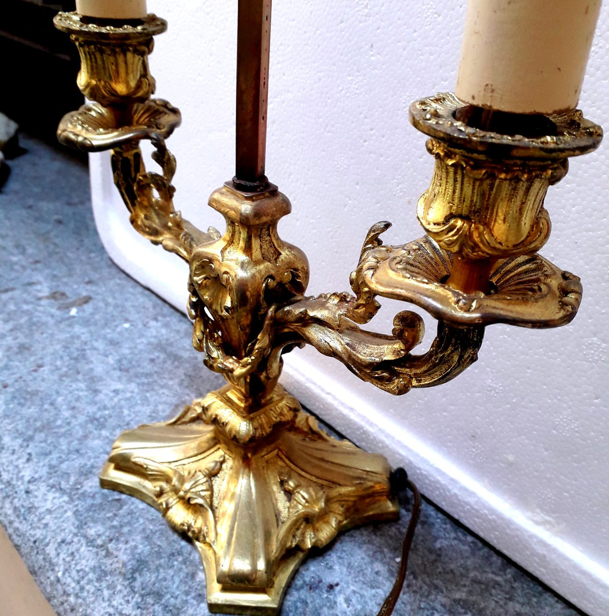 Candelabro Napoleone III epoca 1860 in bronzo cesellato e dorato .-photo-4