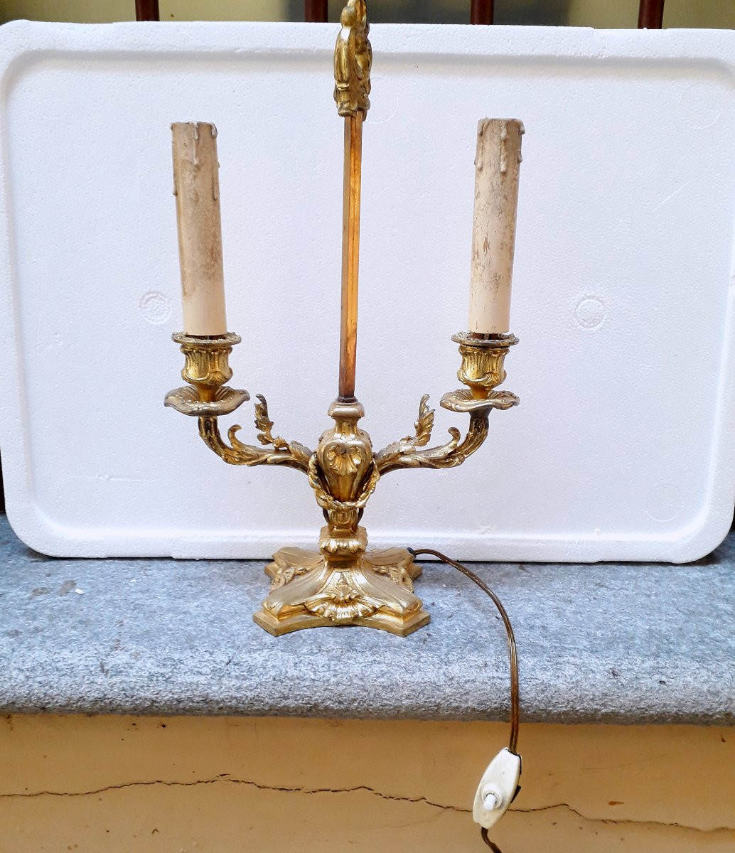 Candelabro Napoleone III epoca 1860 in bronzo cesellato e dorato .-photo-1