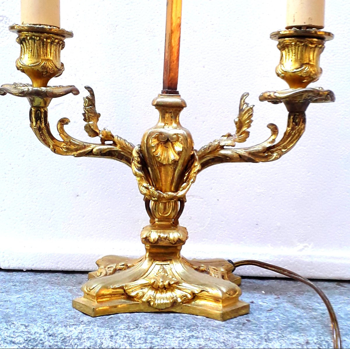 Candelabro Napoleone III epoca 1860 in bronzo cesellato e dorato .-photo-3