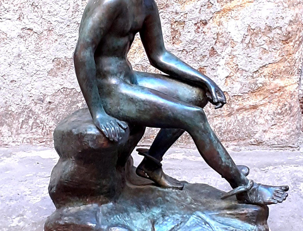 Scultura in bronzo raffigurante Mercurio seduto (messaggero degli dei, figlio di Giove) -photo-5