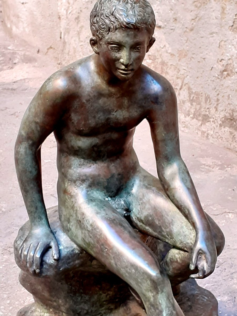Scultura in bronzo raffigurante Mercurio seduto (messaggero degli dei, figlio di Giove) -photo-6