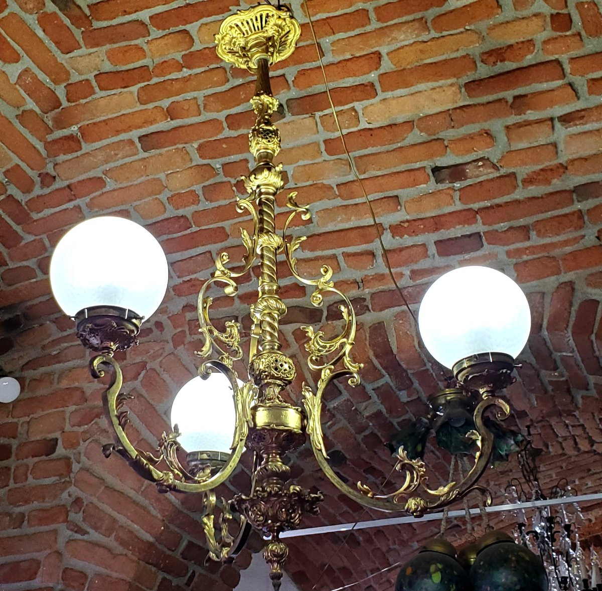 Antico Lampadario stile Barocco epoca seconda metà 1800 in bronzo dorato -photo-6