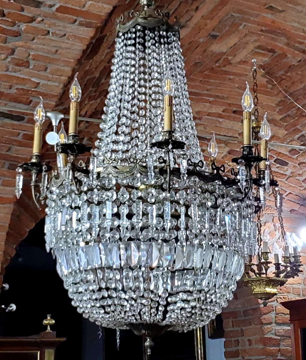 Lampadario a mongolfiera Napoleone III ,in bronzo e cristallo.