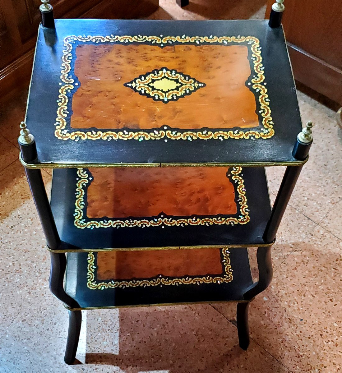 Antico mobiletto Napoleone III a piani -photo-3